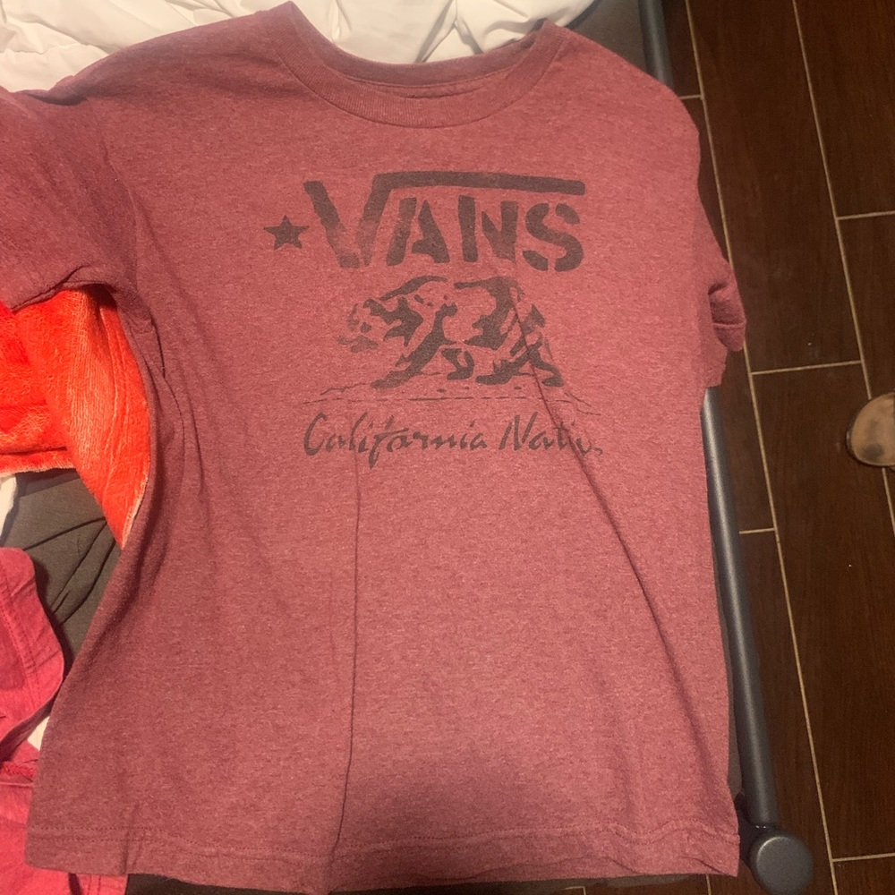 Vans red tee